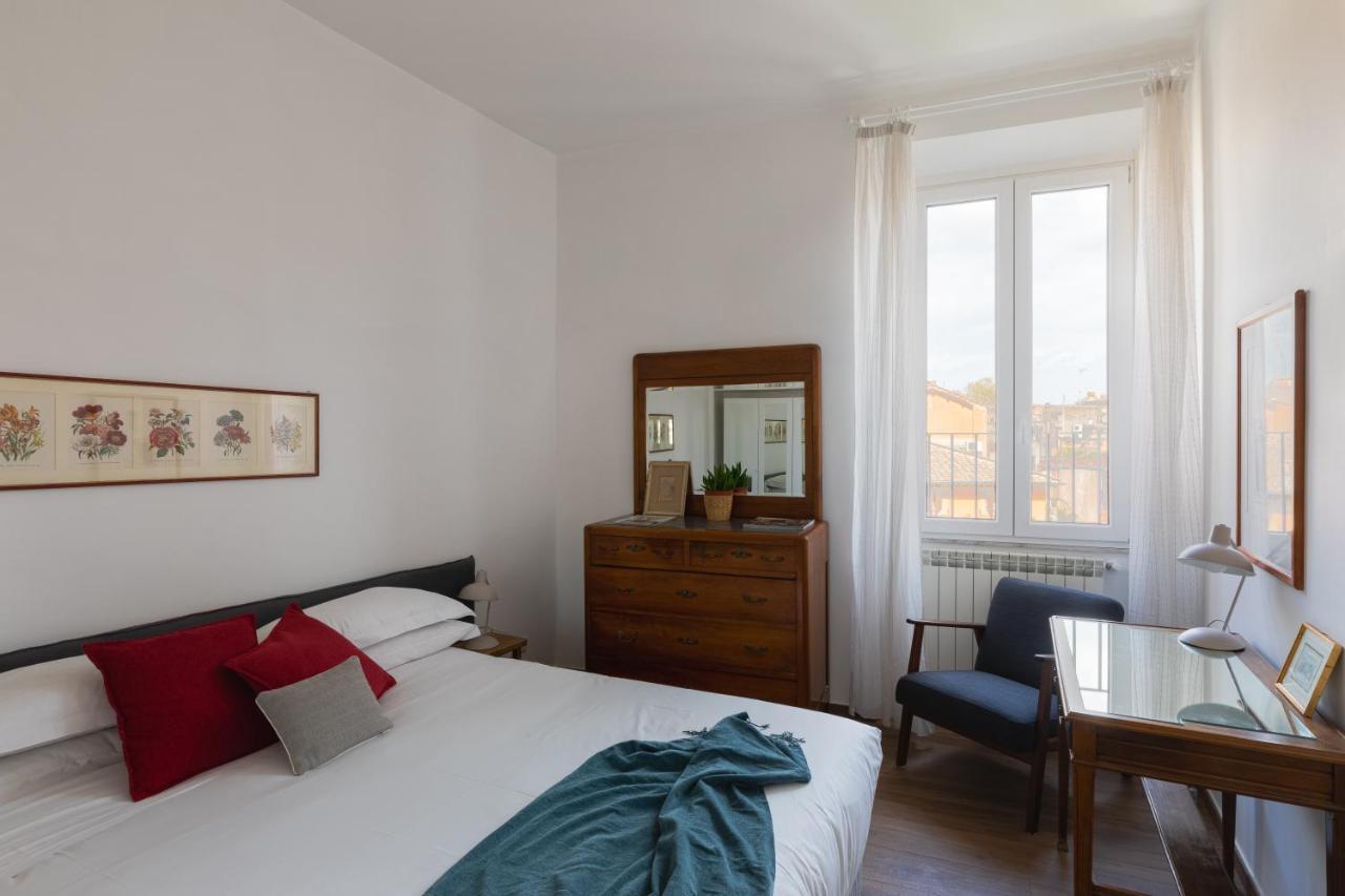 Amazing Penthouse With Terrace And Rooftop In Trastevere Рим Екстериор снимка