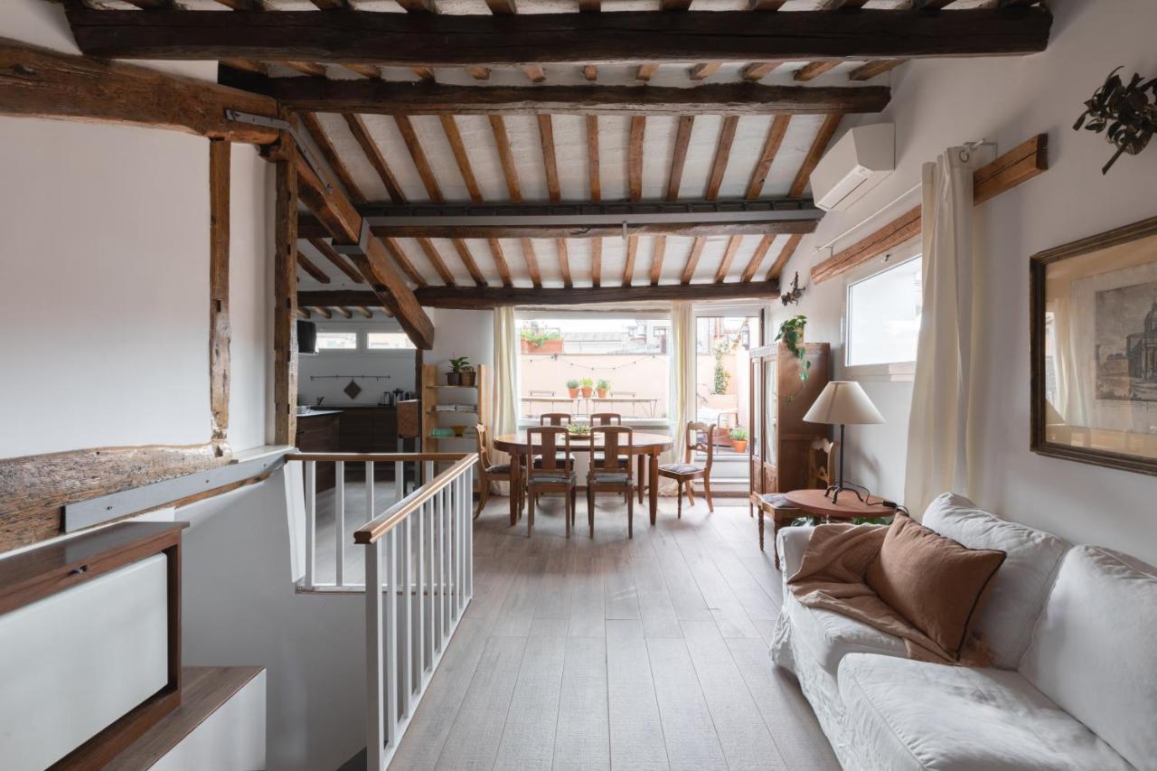 Amazing Penthouse With Terrace And Rooftop In Trastevere Рим Екстериор снимка