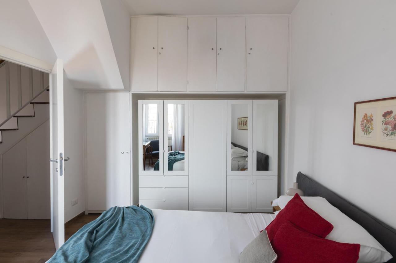 Amazing Penthouse With Terrace And Rooftop In Trastevere Рим Екстериор снимка