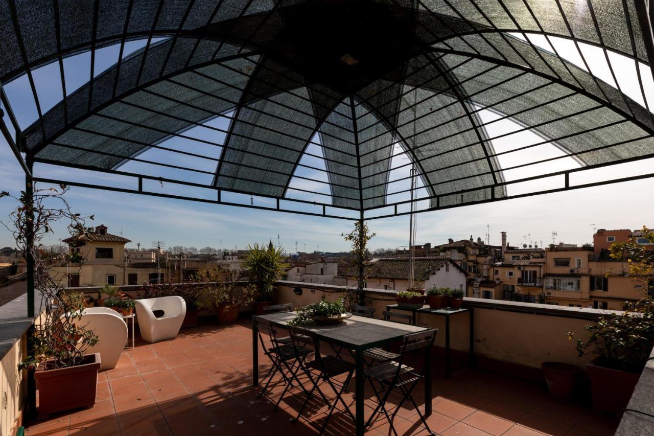 Amazing Penthouse With Terrace And Rooftop In Trastevere Рим Екстериор снимка