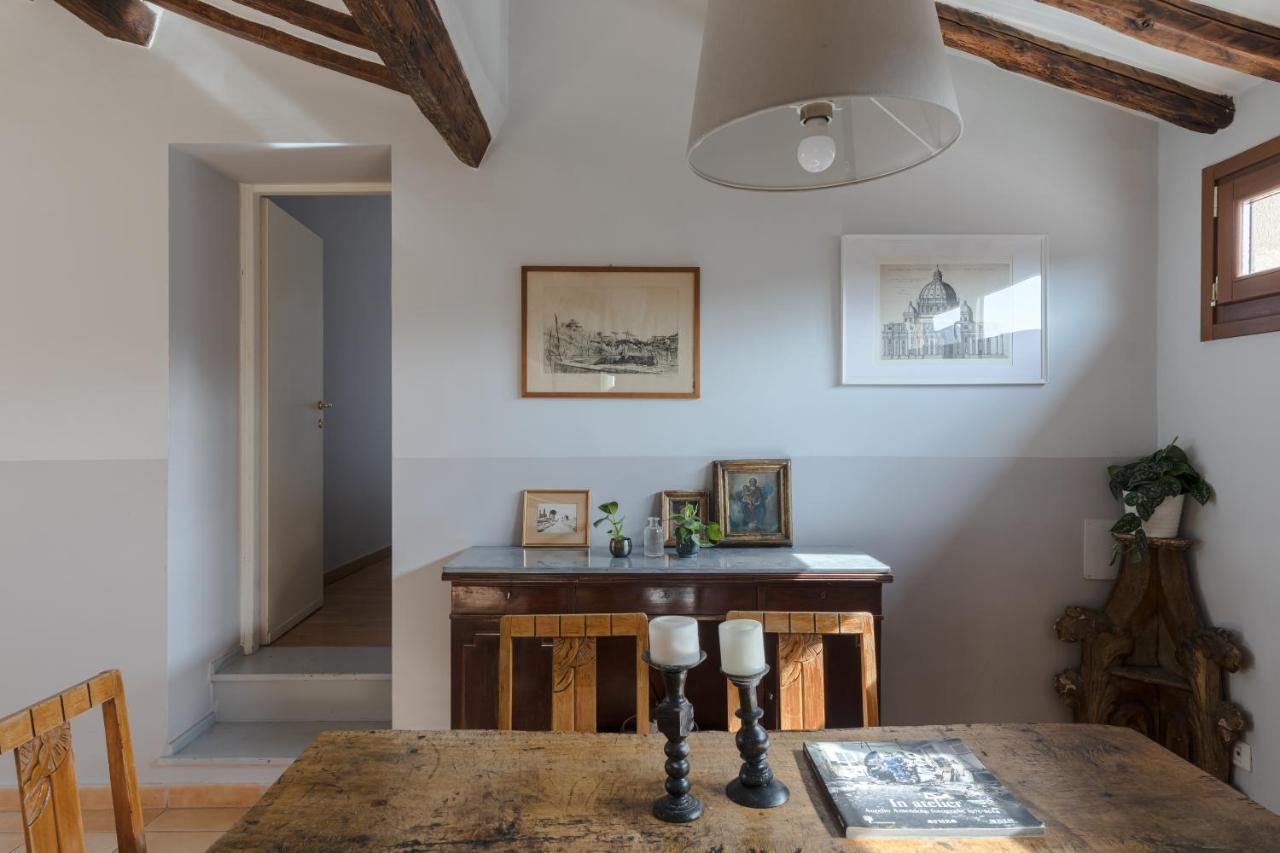 Amazing Penthouse With Terrace And Rooftop In Trastevere Рим Екстериор снимка