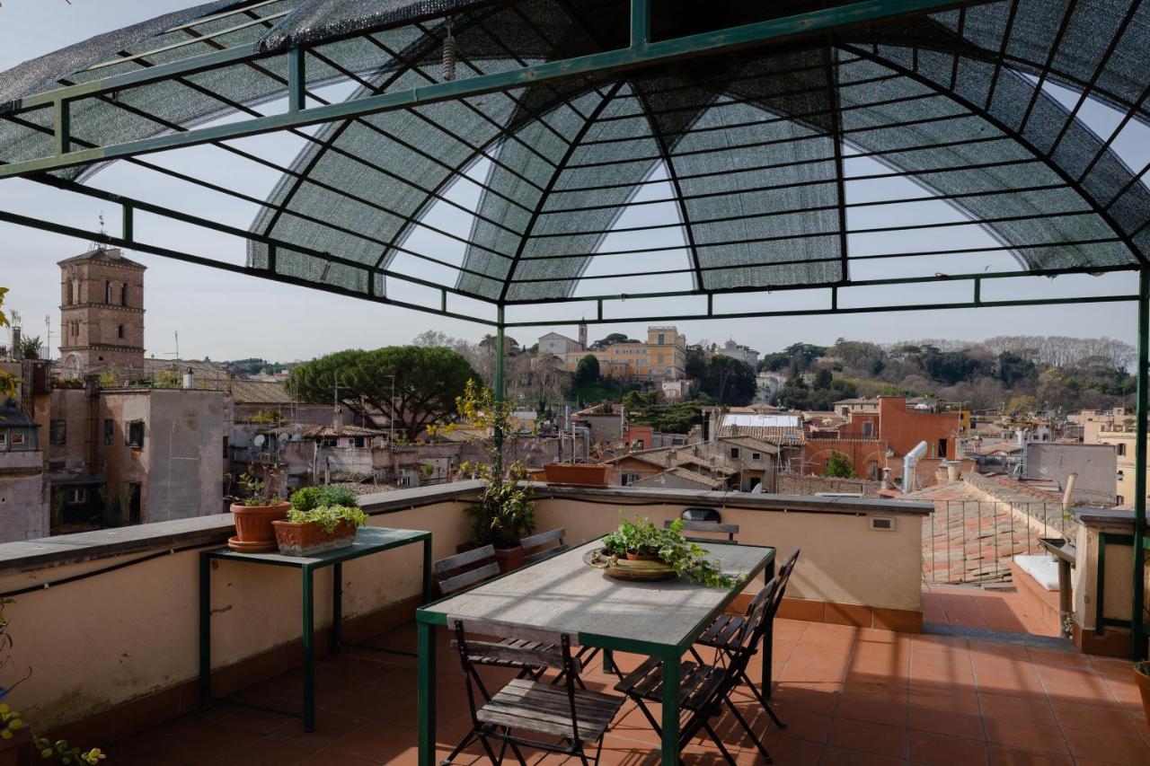 Amazing Penthouse With Terrace And Rooftop In Trastevere Рим Екстериор снимка