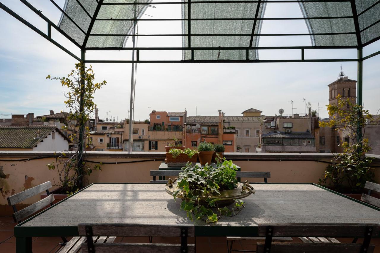 Amazing Penthouse With Terrace And Rooftop In Trastevere Рим Екстериор снимка