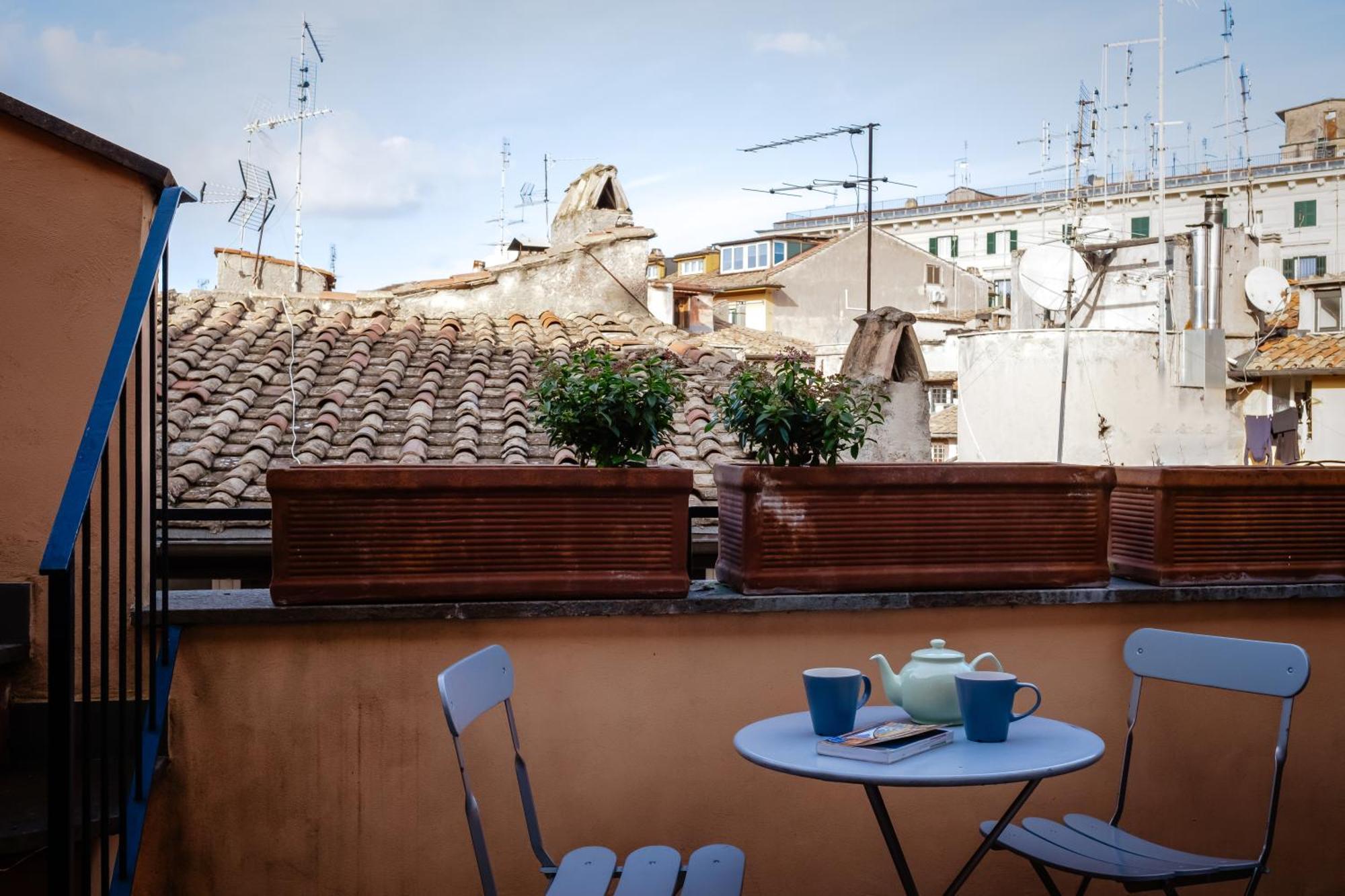 Amazing Penthouse With Terrace And Rooftop In Trastevere Рим Екстериор снимка